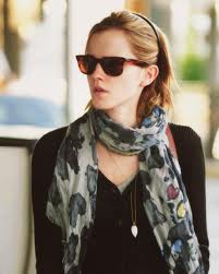 Emma Watson Gets Stopped At JFK Airport imge