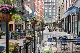 Image of an outdoor cafe in Downtown New Rochelle. This is the cultural, retail, and entertainment district.