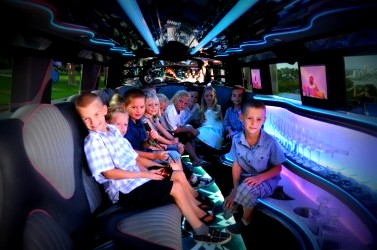 Kids-In-Limo-Image